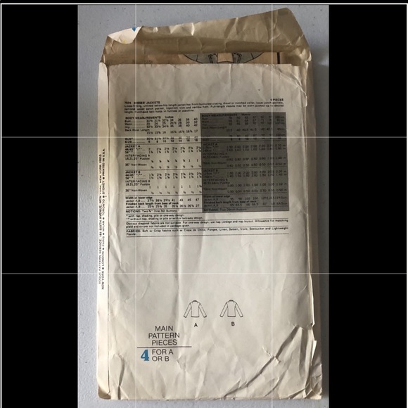 Vogue Pattern Set 1368 - Picture 2 of 2